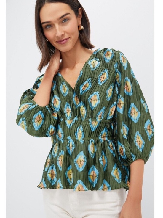Tuckernuck Tops - NWT Tuckernuck diamond print top